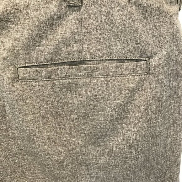 Ben Hogan Men's Sz 38 Golf Bermuda Shorts in Gray Activewear - Picture 7 of 13